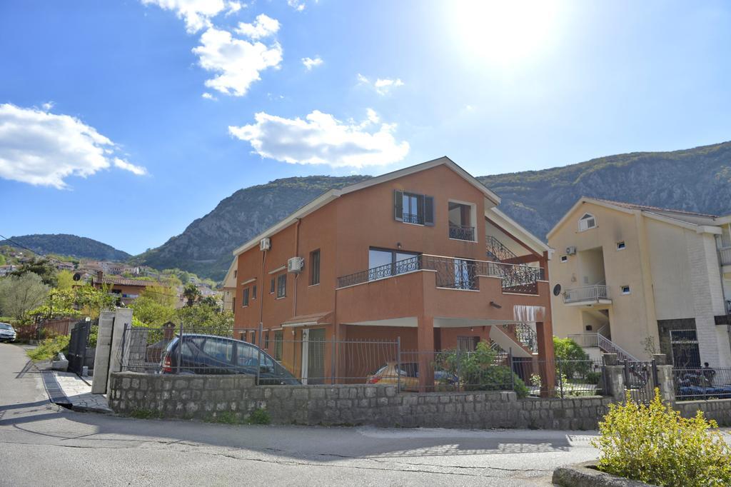 Apartment Damjan Kotor Exterior photo